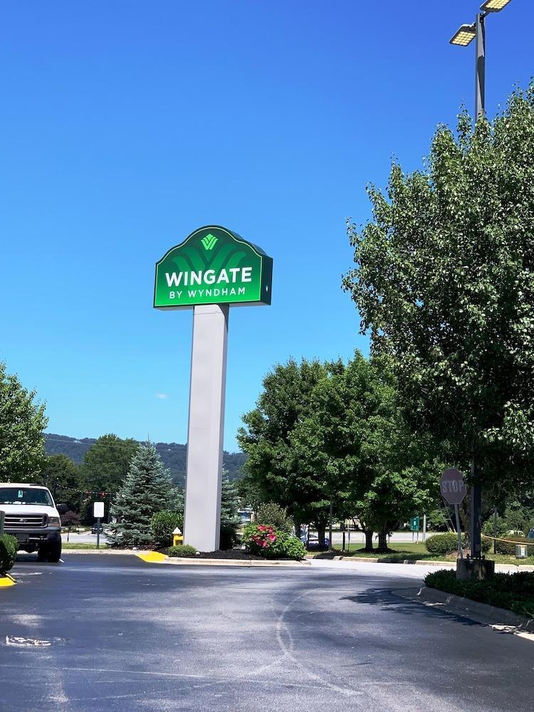 Wingate By Wyndham Fletcher At Asheville Airport Exterior foto